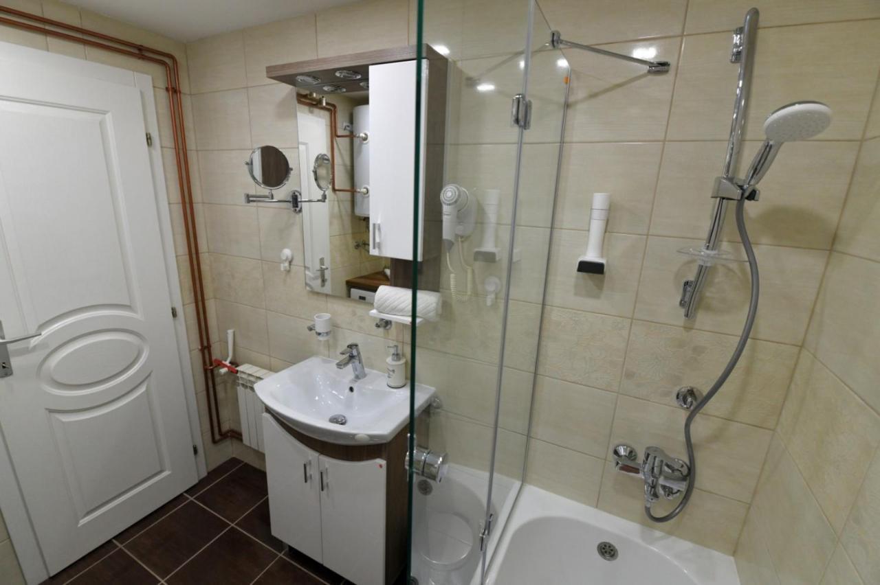 Family Apartman Bijeljina Dış mekan fotoğraf
